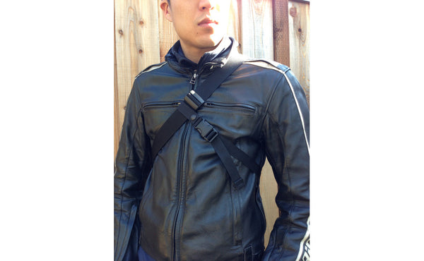 A person using the Cafe Messenger Stabilizer